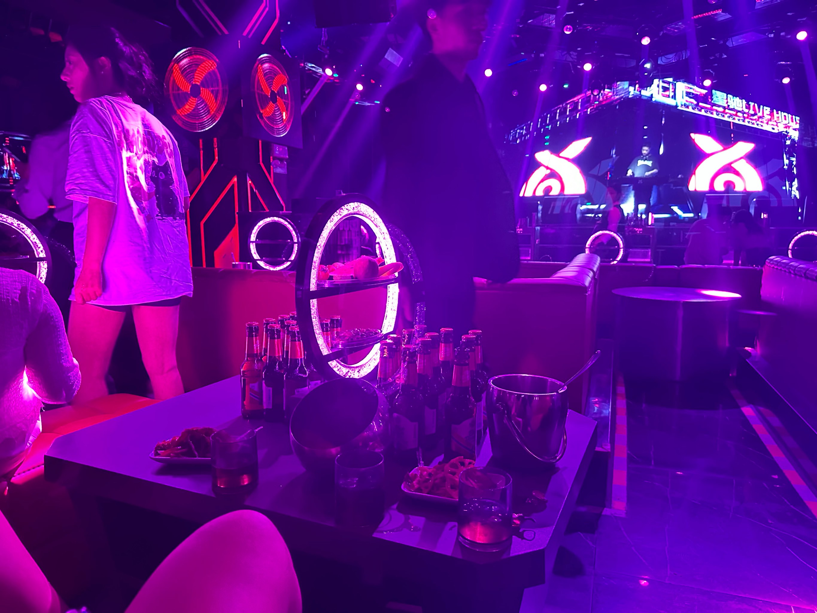 南阳商务ktv创新商务ktv模式解析-新野县ktv预订